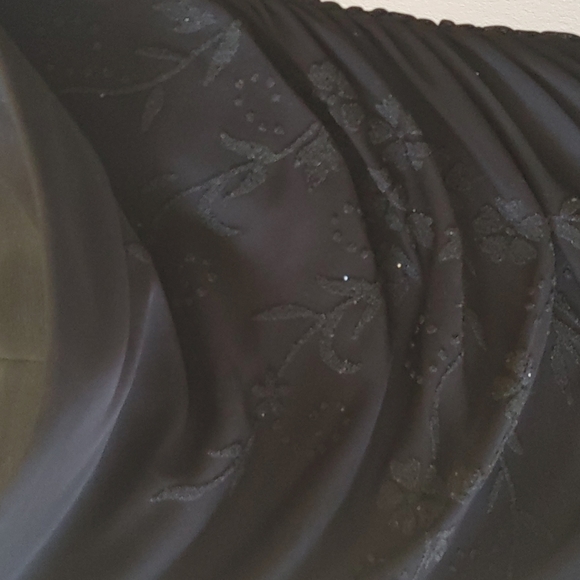 Long black dress - Picture 3 of 4